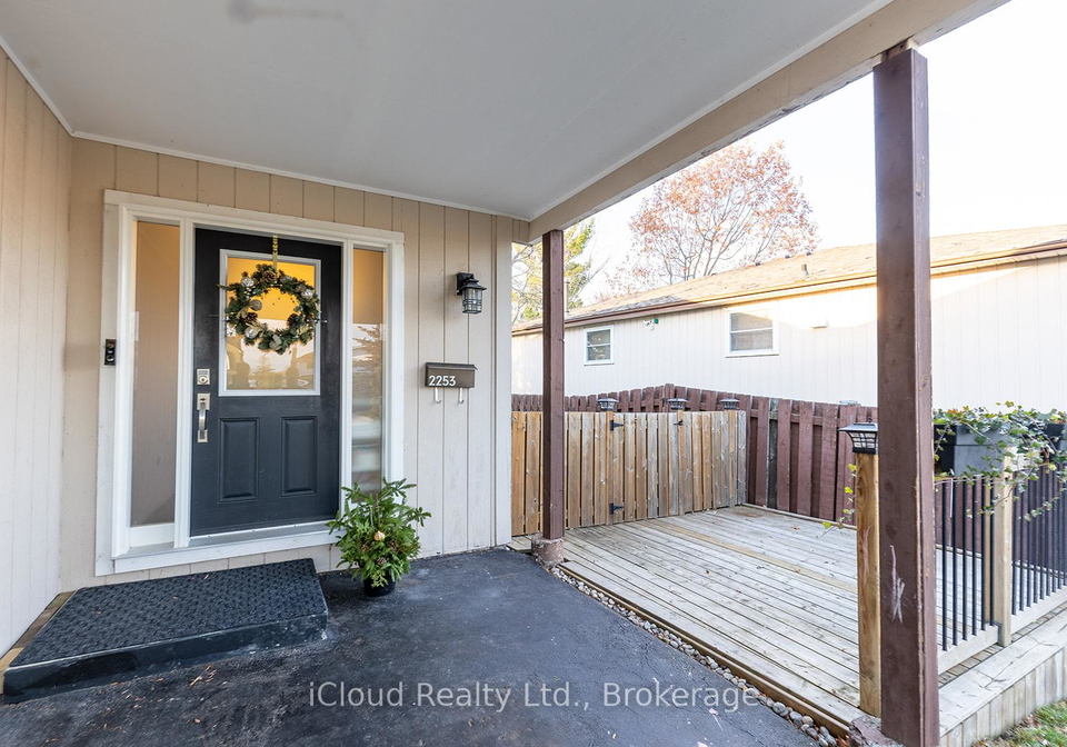 2253-melissa-crescent-burlington-ontario-w12569990