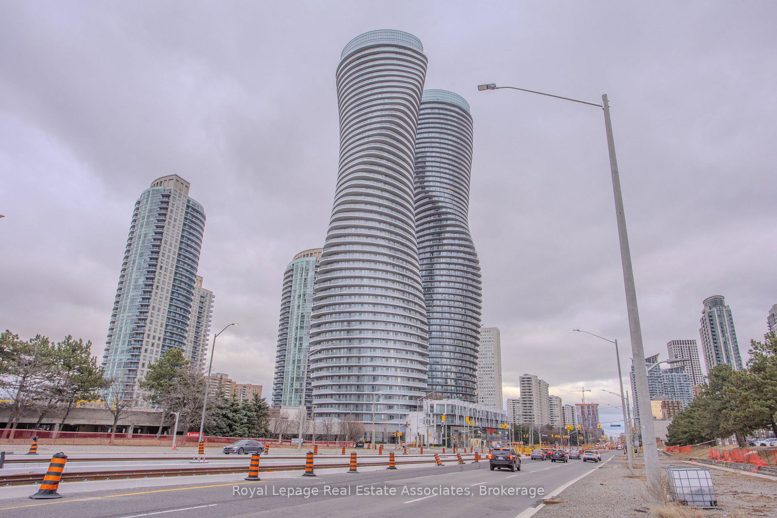 50-absolute-avenue-mississauga-ontario-w12570042