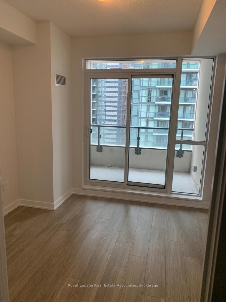 4055-parkside-village-drive-mississauga-ontario-w12570382