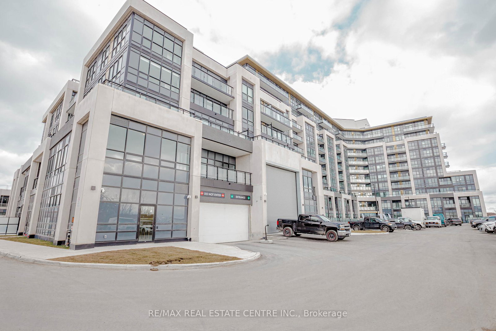 405-dundas-street-oakville-ontario-w12570504