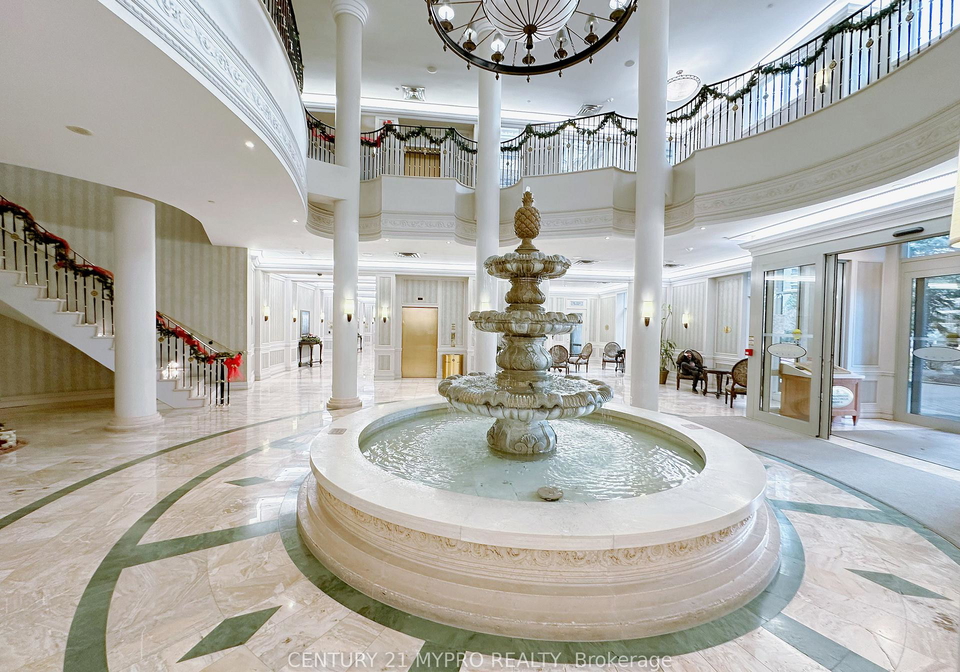 35-kingsbridge-garden-circle-mississauga-ontario-w12570662