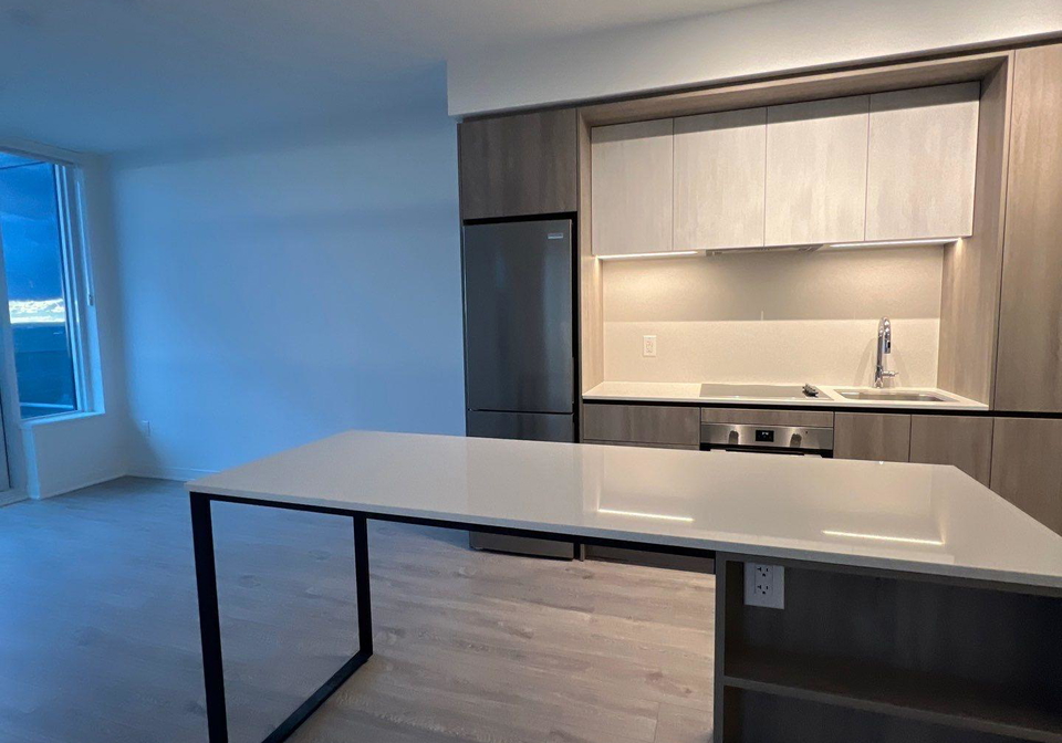 2495-eglinton-avenue-w-mississauga-ontario-w12570876