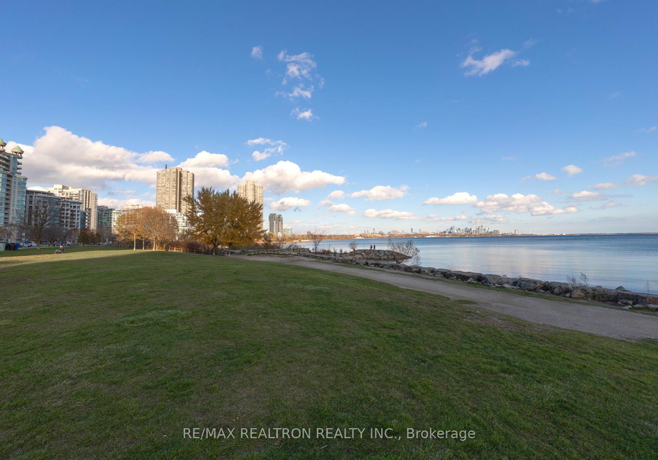 80-marine-parade-drive-etobicoke-ontario-w12571038