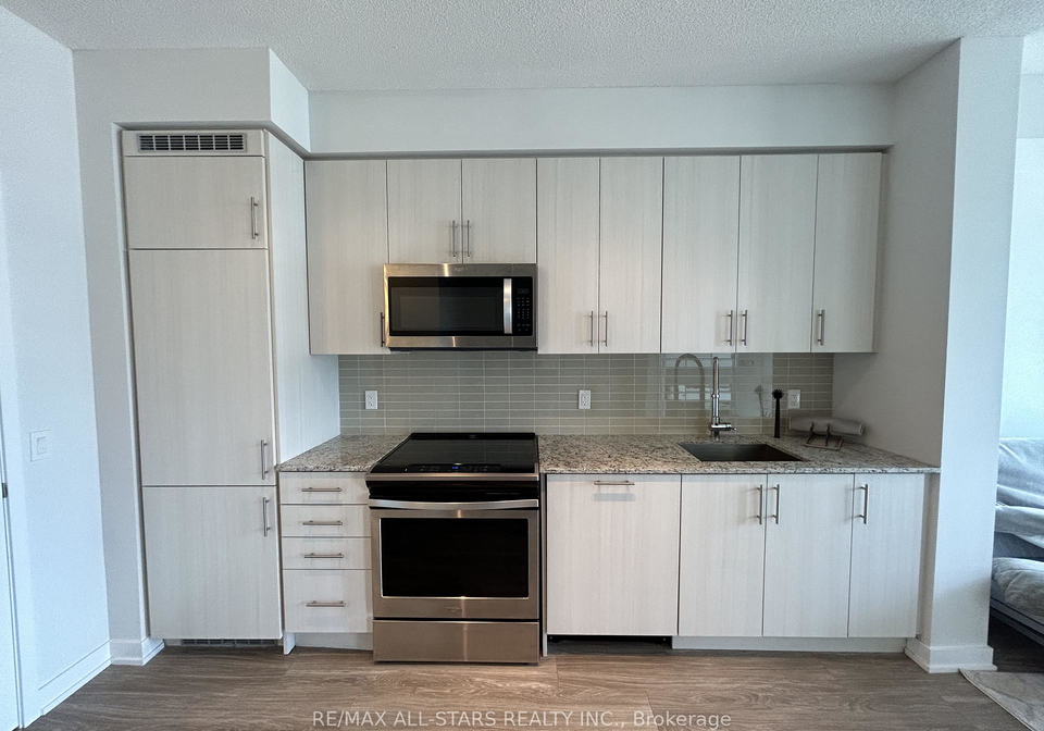 4085-parkside-village-drive-mississauga-ontario-w12571318