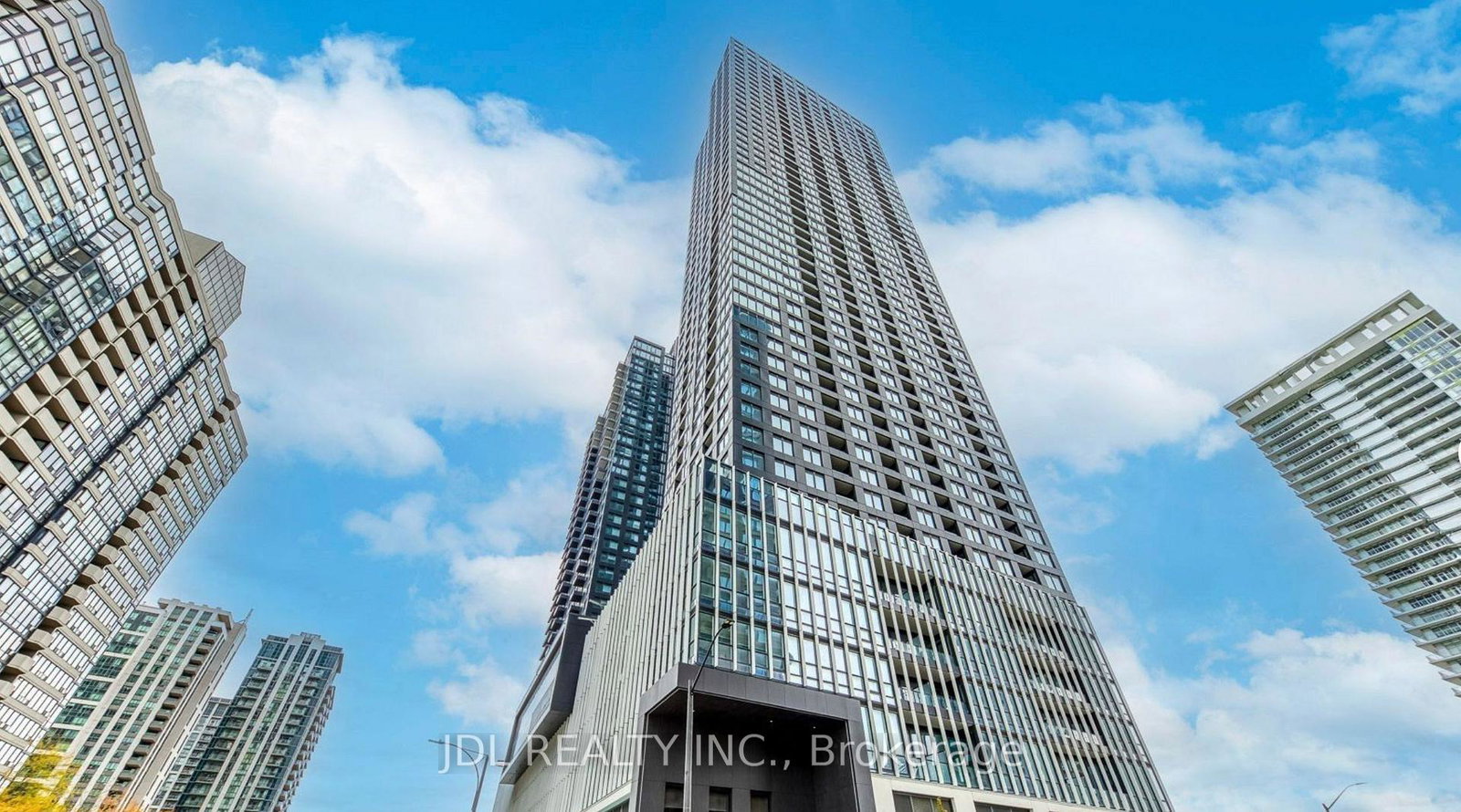 395-square-one-drive-mississauga-ontario-w12571370
