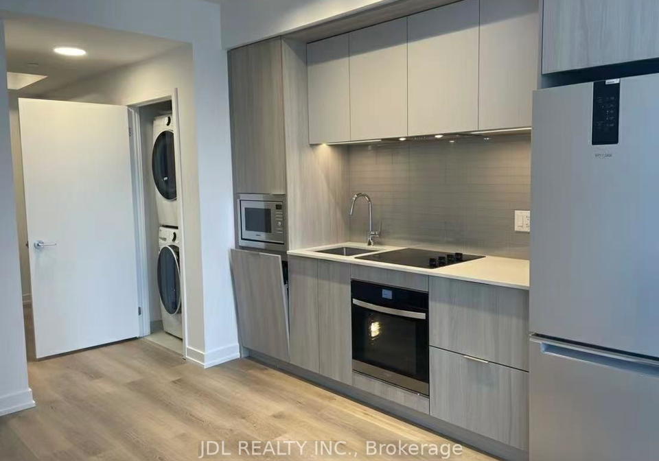 395-square-one-drive-mississauga-ontario-w12571370