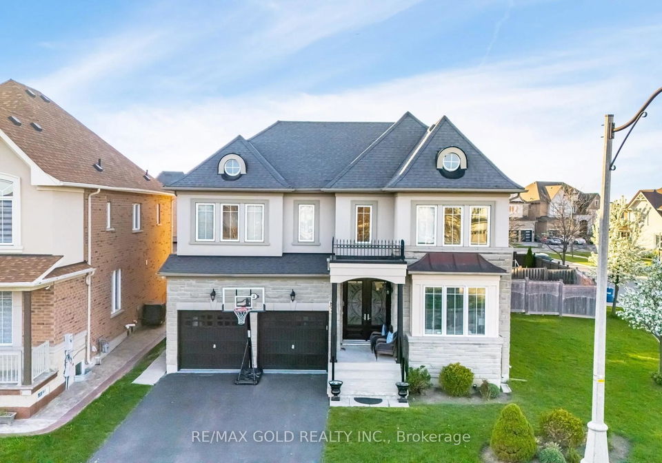 4-fanfare-place-brampton-ontario-w12571482
