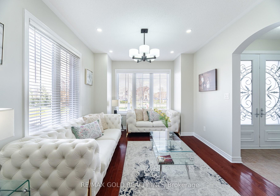 4-fanfare-place-brampton-ontario-w12571482