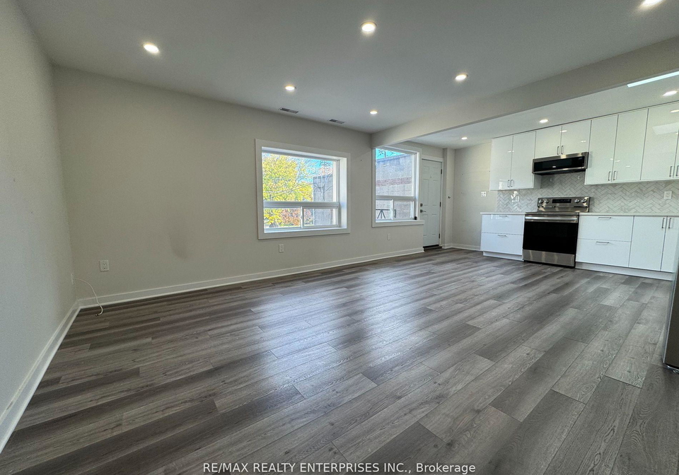 285-lakeshore-road-e-mississauga-ontario-w12571640
