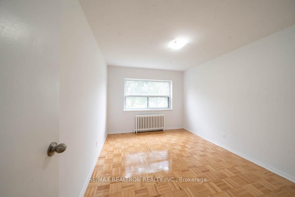 2035-prospect-street-burlington-ontario-w12571770