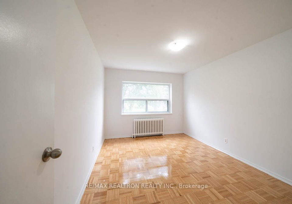 2035-prospect-street-burlington-ontario-w12571770