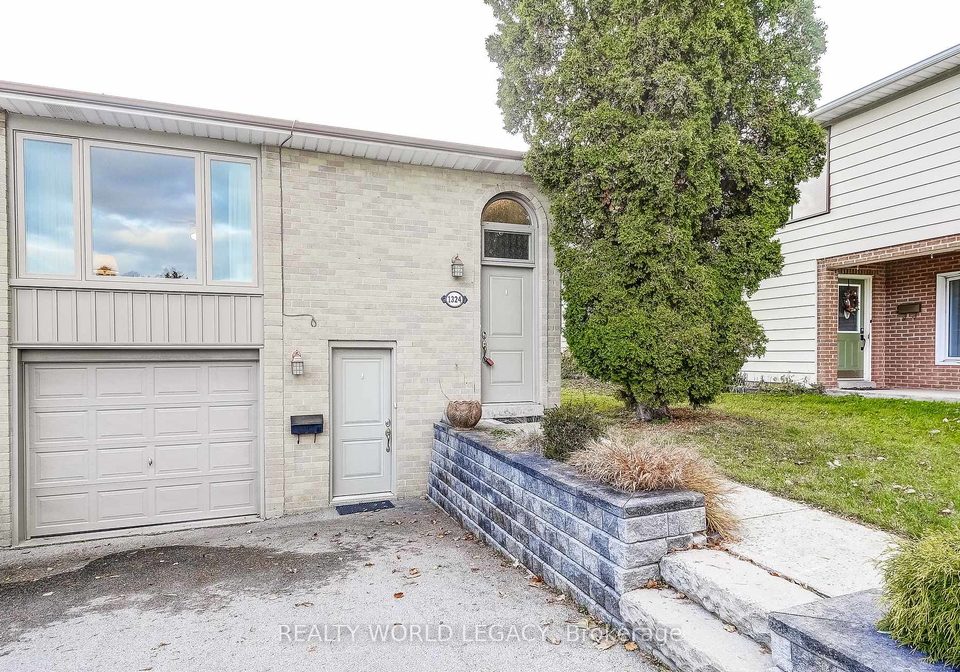 1324-consort-crescent-burlington-ontario-w12571916