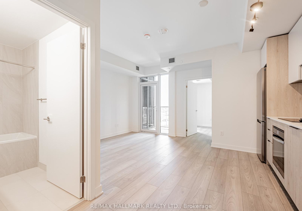 1007-the-queensway-etobicoke-ontario-w12571970