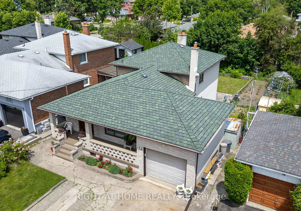 30-hawthorne-road-etobicoke-ontario-w12572156