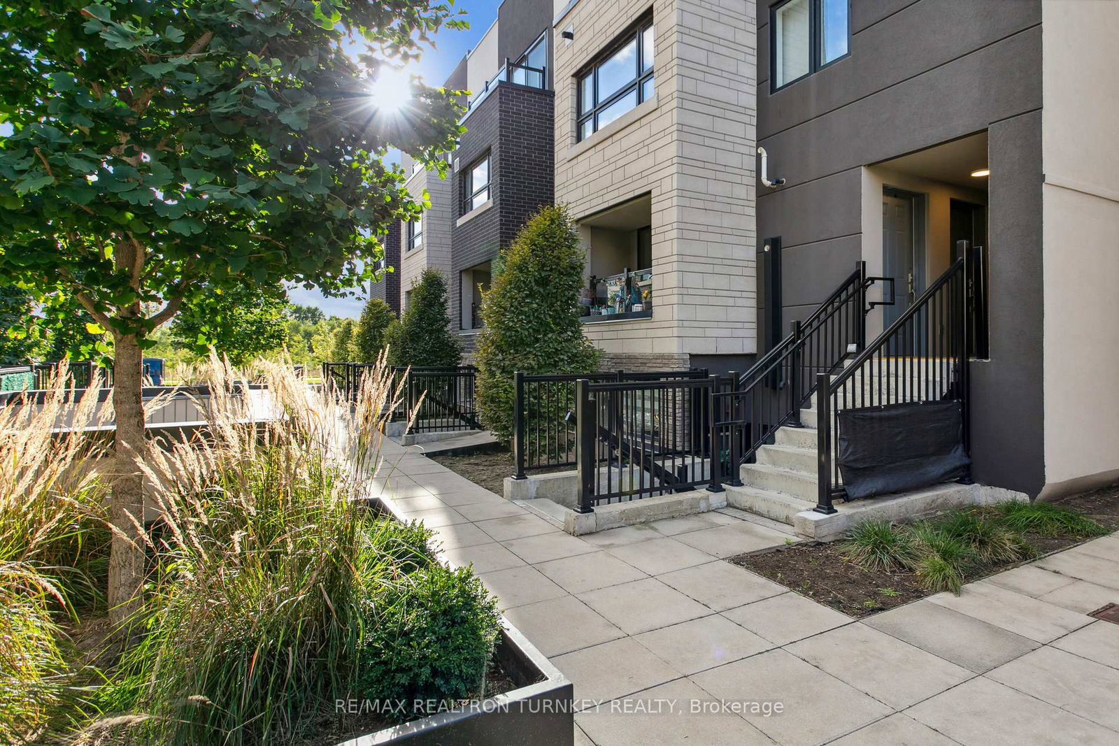 1135-cooke-boulevard-burlington-ontario-w12572652