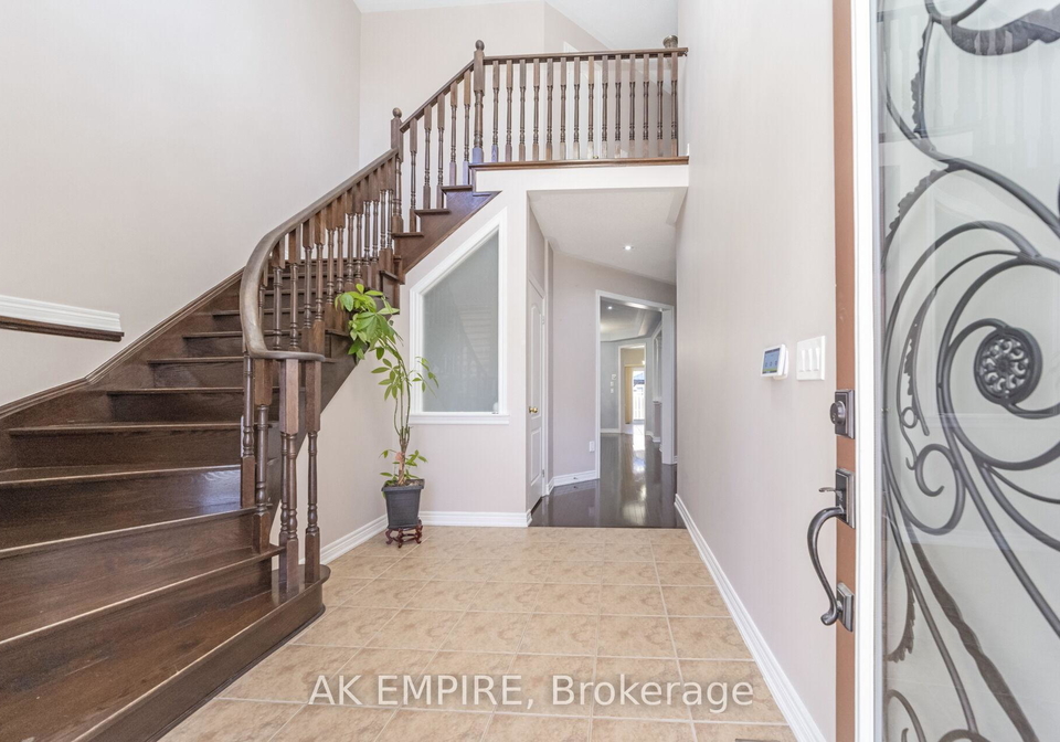 upper-23-mellowood-avenue-brampton-ontario-w12572768