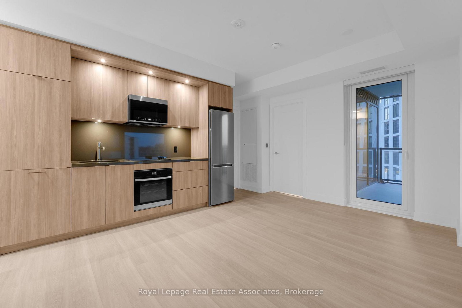 60-central-park-roadway-etobicoke-ontario-w12572904