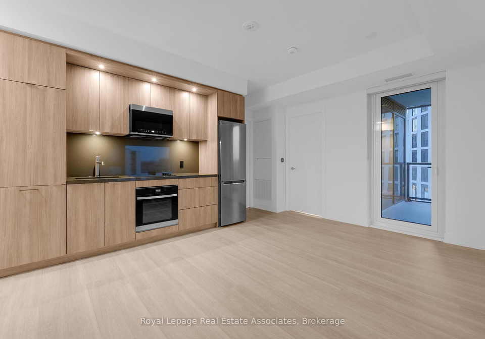 60-central-park-roadway-etobicoke-ontario-w12572904
