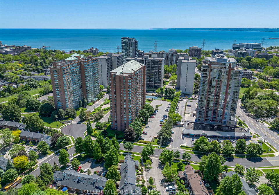 1270-maple-crossing-boulevard-burlington-ontario-w12573146