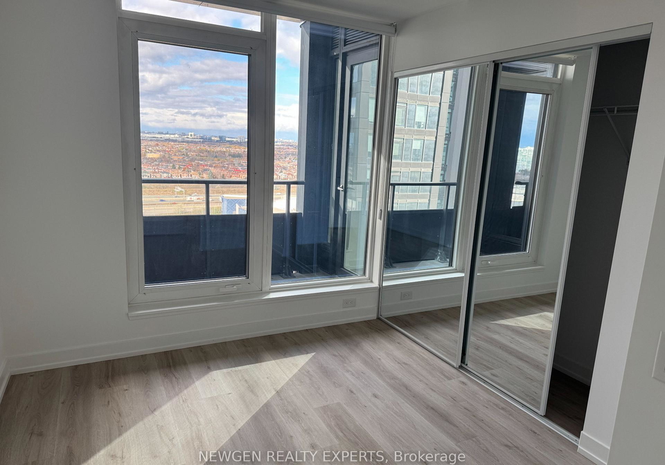 395-square-one-drive-mississauga-ontario-w12573186