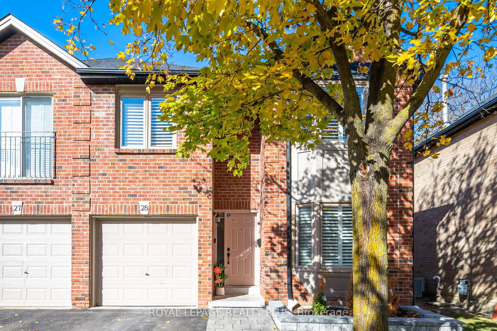 4635-regents-terrace-mississauga-ontario-w12573290
