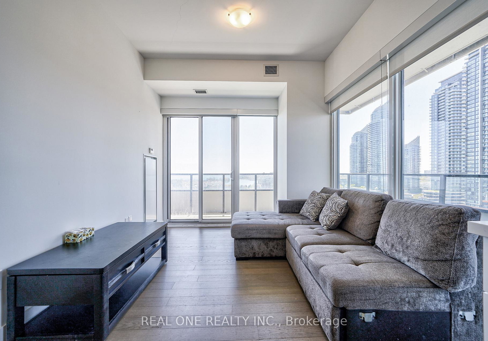 20-shore-breeze-drive-etobicoke-ontario-w12573726