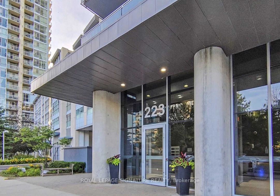 223-webb-drive-mississauga-ontario-w12573930