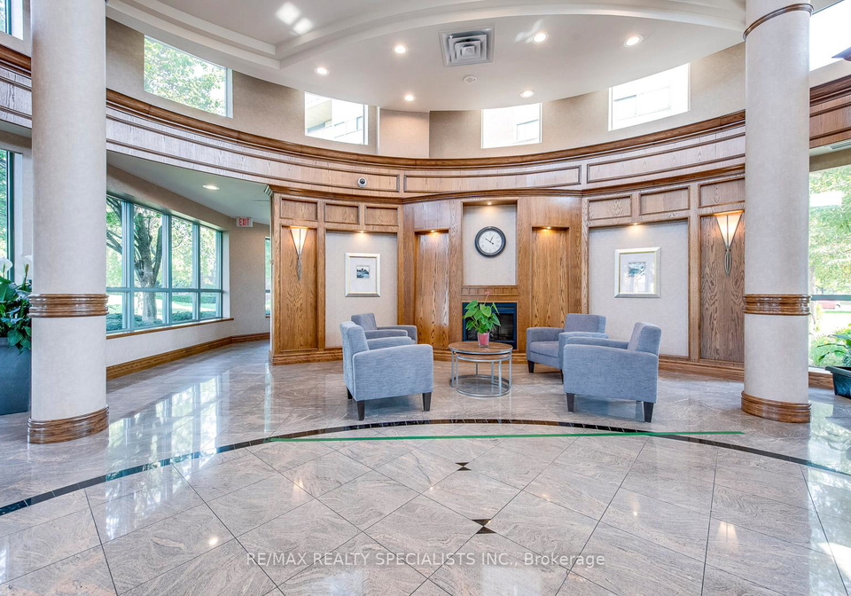 4889-kimbermount-avenue-mississauga-ontario-w12574202