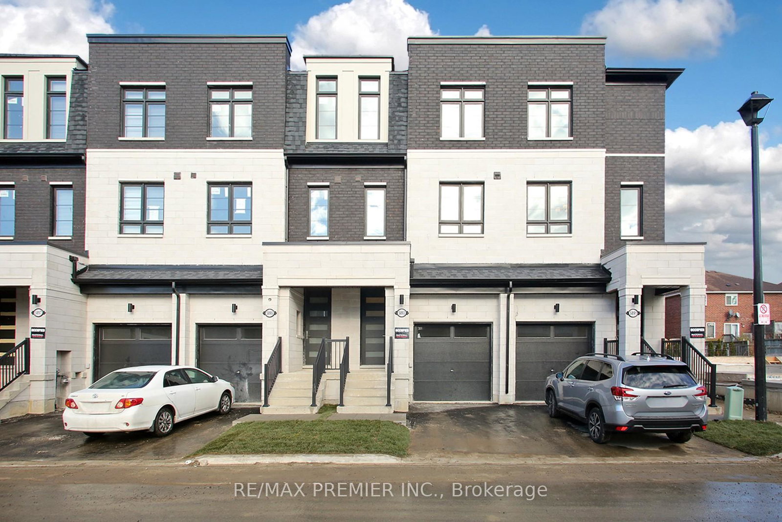 5893-saigon-street-mississauga-ontario-w12574356