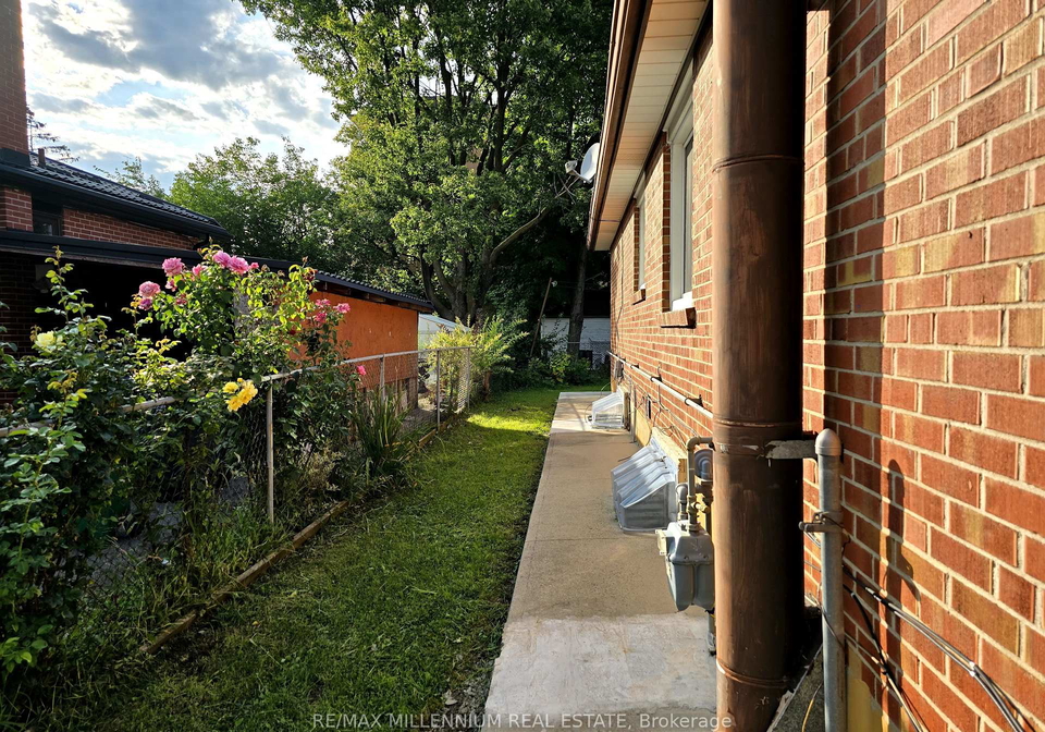 14-charles-street-brampton-ontario-w12574402