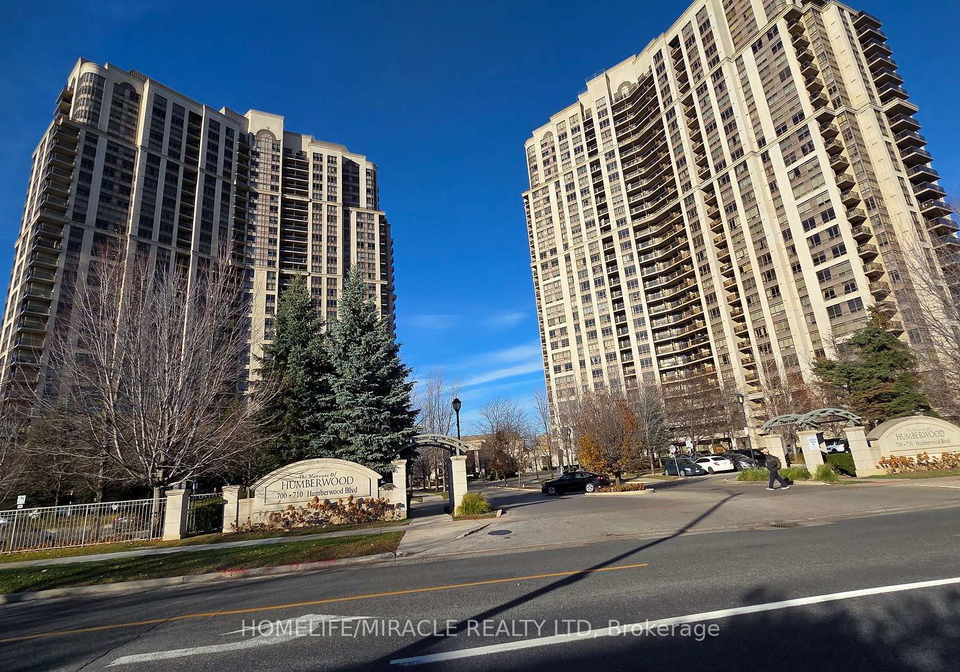 700-humberwood-boulevard-etobicoke-ontario-w12574618