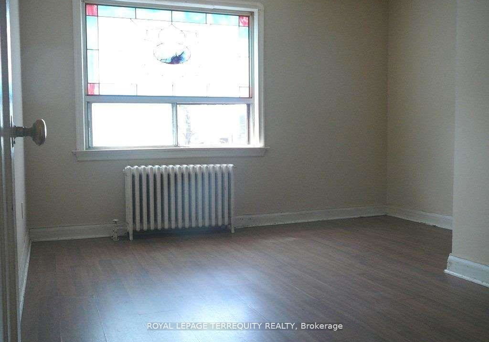 1268-the-queensway-etobicoke-ontario-w12575458