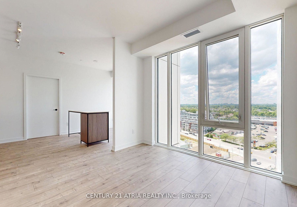 220-missinnihe-way-mississauga-ontario-w12575464