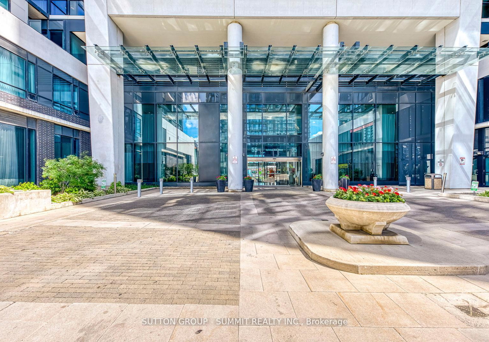 55-eglinton-avenue-mississauga-ontario-w12576000