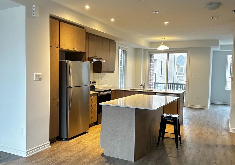1259-lily-crescent-milton-ontario-w12576144