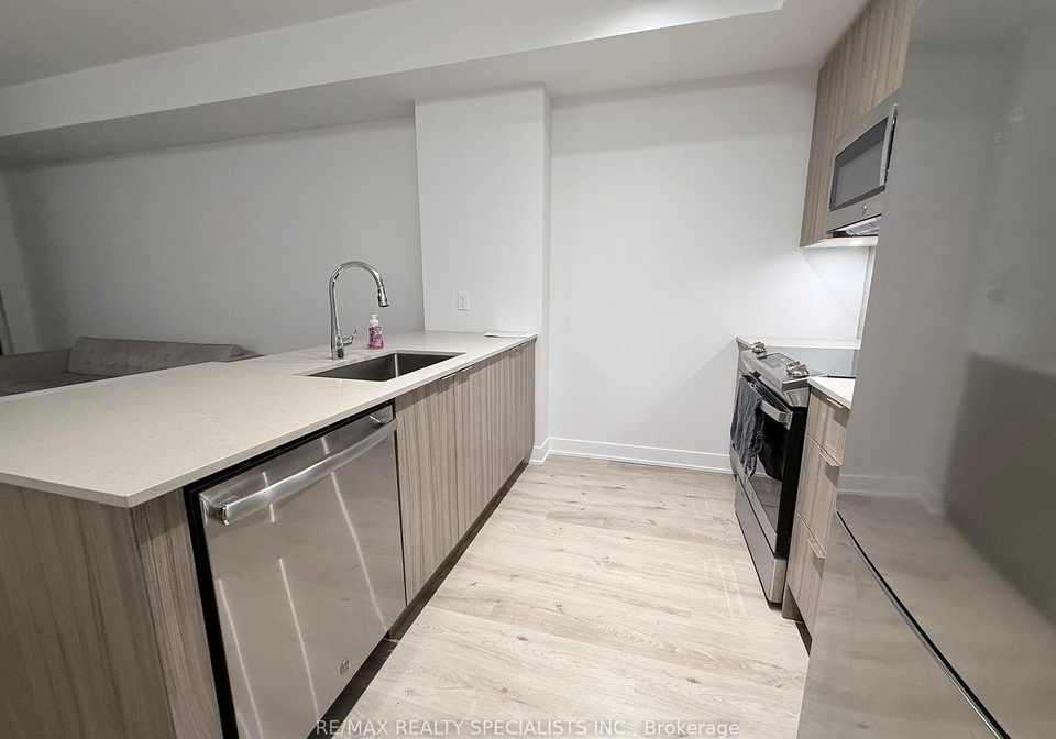 430-square-one-drive-mississauga-ontario-w12576534