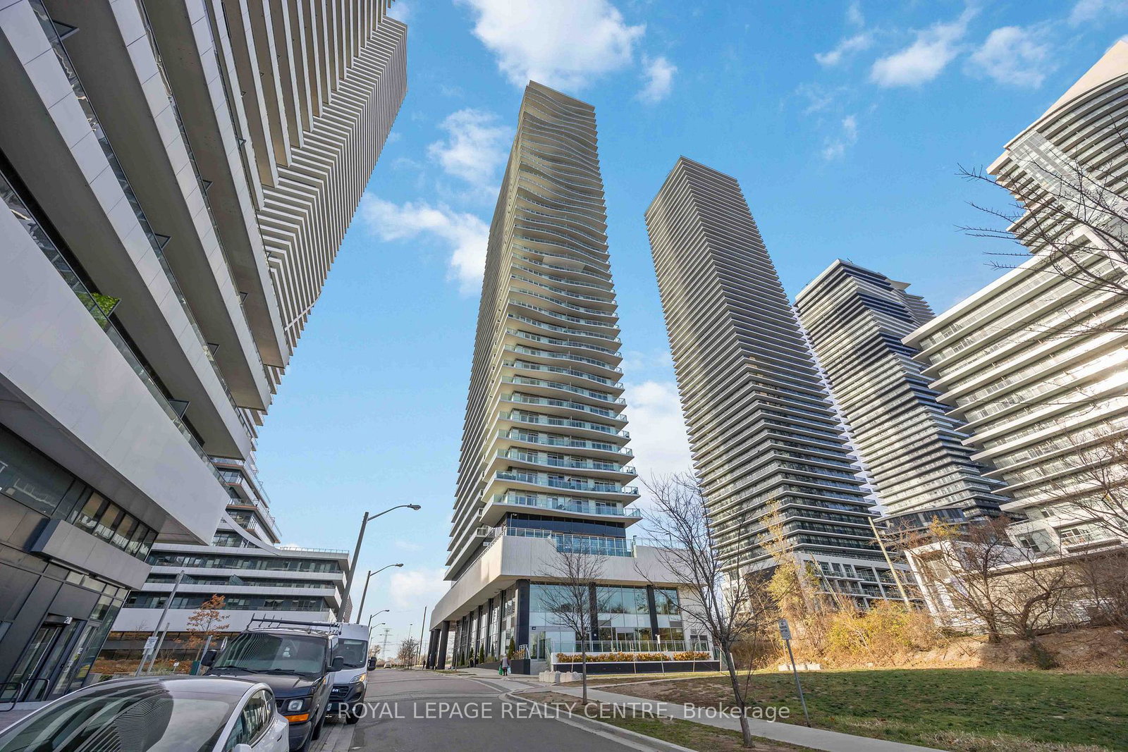 33-shore-breeze-drive-w-etobicoke-ontario-w12576768