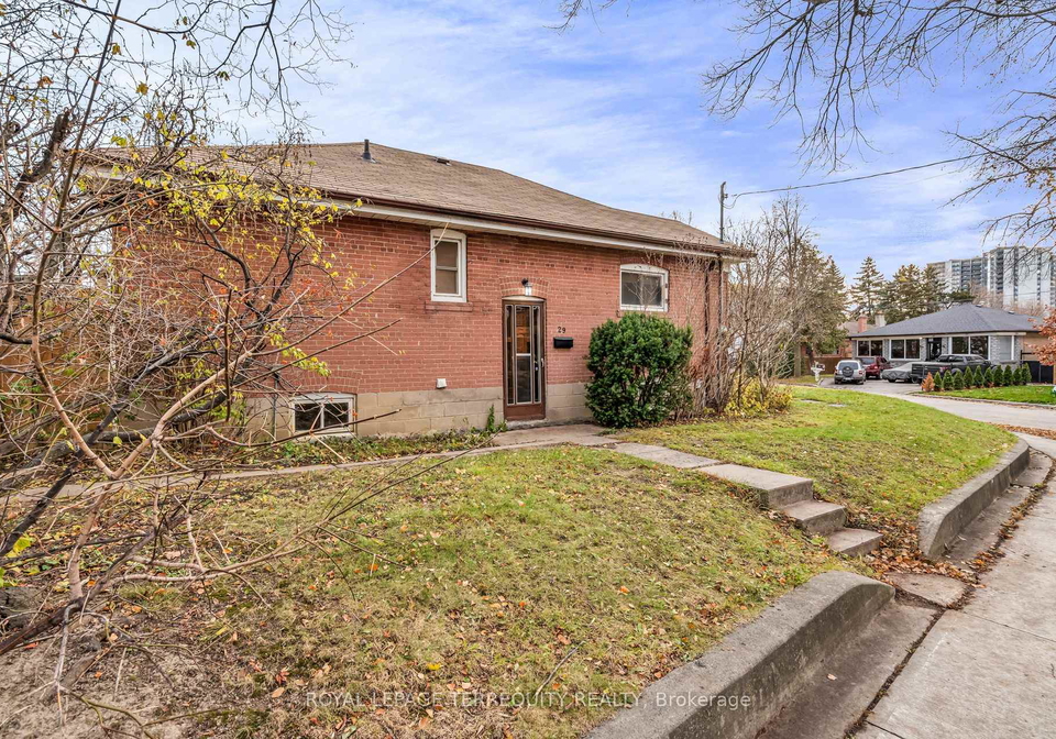 29-woolton-crescent-north-york-ontario-w12576900