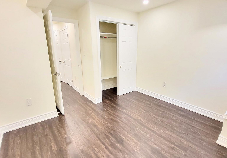 923-penson-crescent-milton-ontario-w12577132