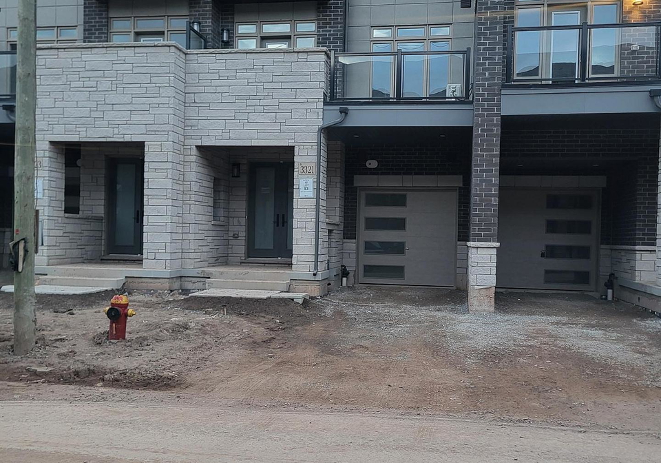 3321-taha-gardens-oakville-ontario-w12577274