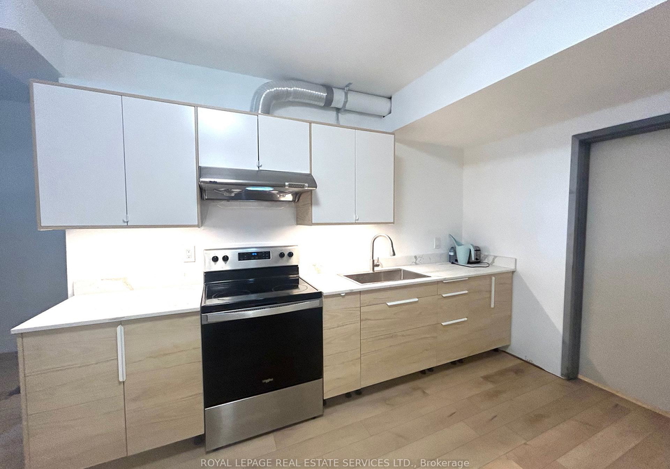 82-avonhurst-road-etobicoke-ontario-w12577432