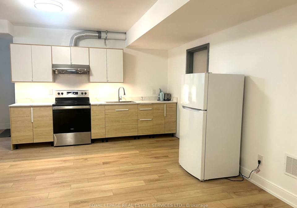 82-avonhurst-road-etobicoke-ontario-w12577432
