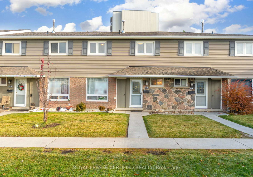44-village-court-brampton-ontario-w12577434