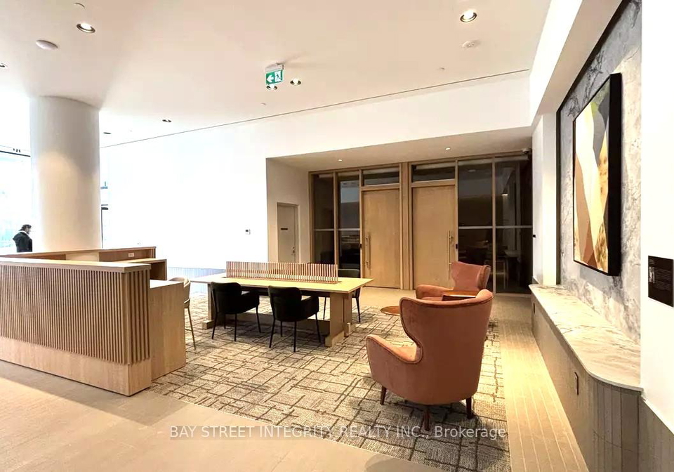 395-square-one-drive-mississauga-ontario-w12577448