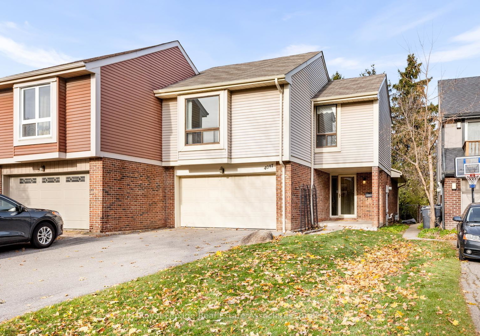 4097-pheasant-run-mississauga-ontario-w12577898