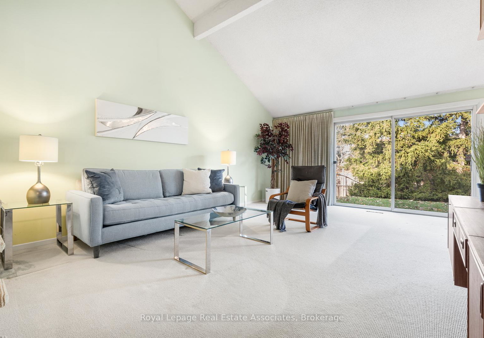 4097-pheasant-run-mississauga-ontario-w12577898