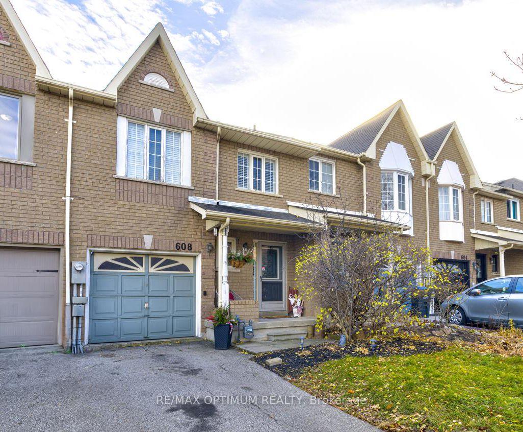 608-lumberton-crescent-mississauga-ontario-w12578118