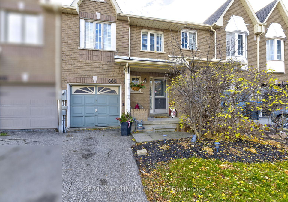 608-lumberton-crescent-mississauga-ontario-w12578118