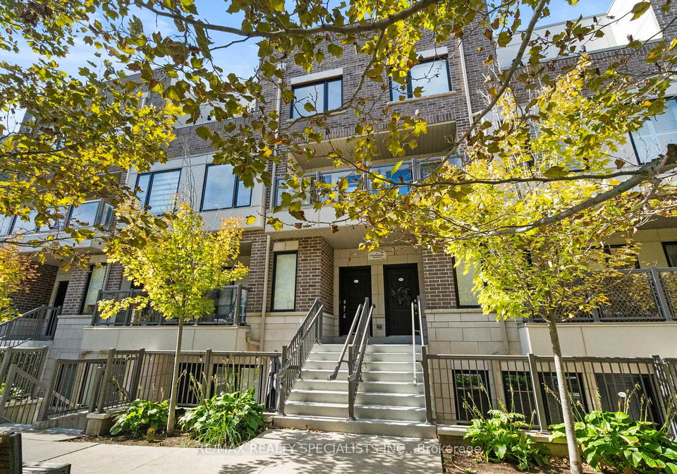 8-drummond-street-etobicoke-ontario-w12578524