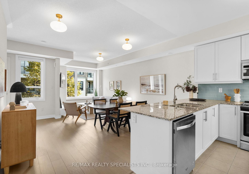 8-drummond-street-etobicoke-ontario-w12578524